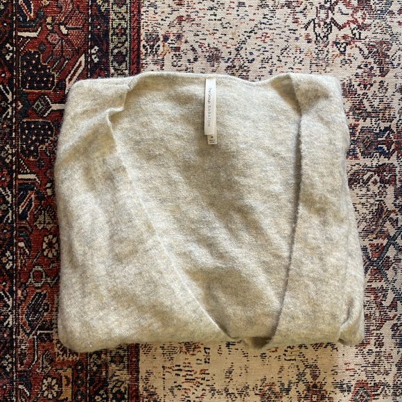 Babaton Bandini Sweater - Picture 2 of 6